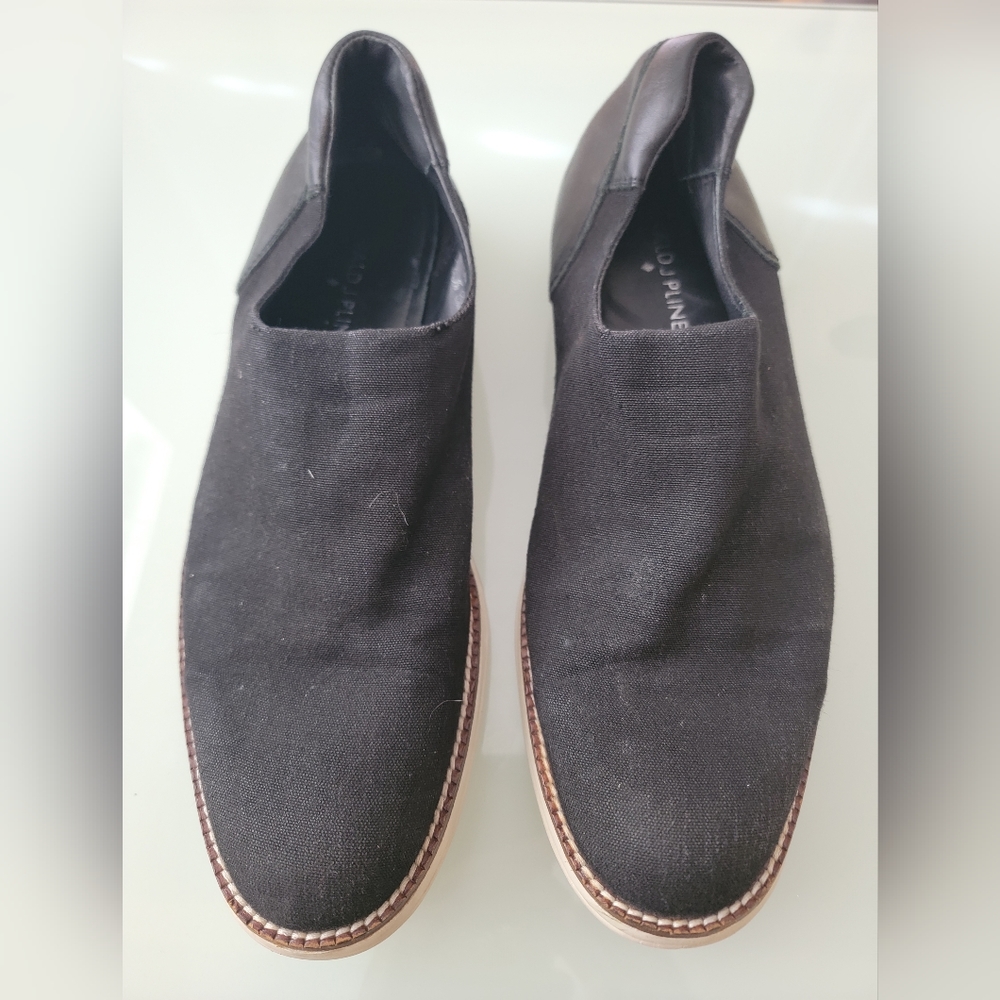 Donald J Pliner men's shoes color Black size 9M no shoes Box include